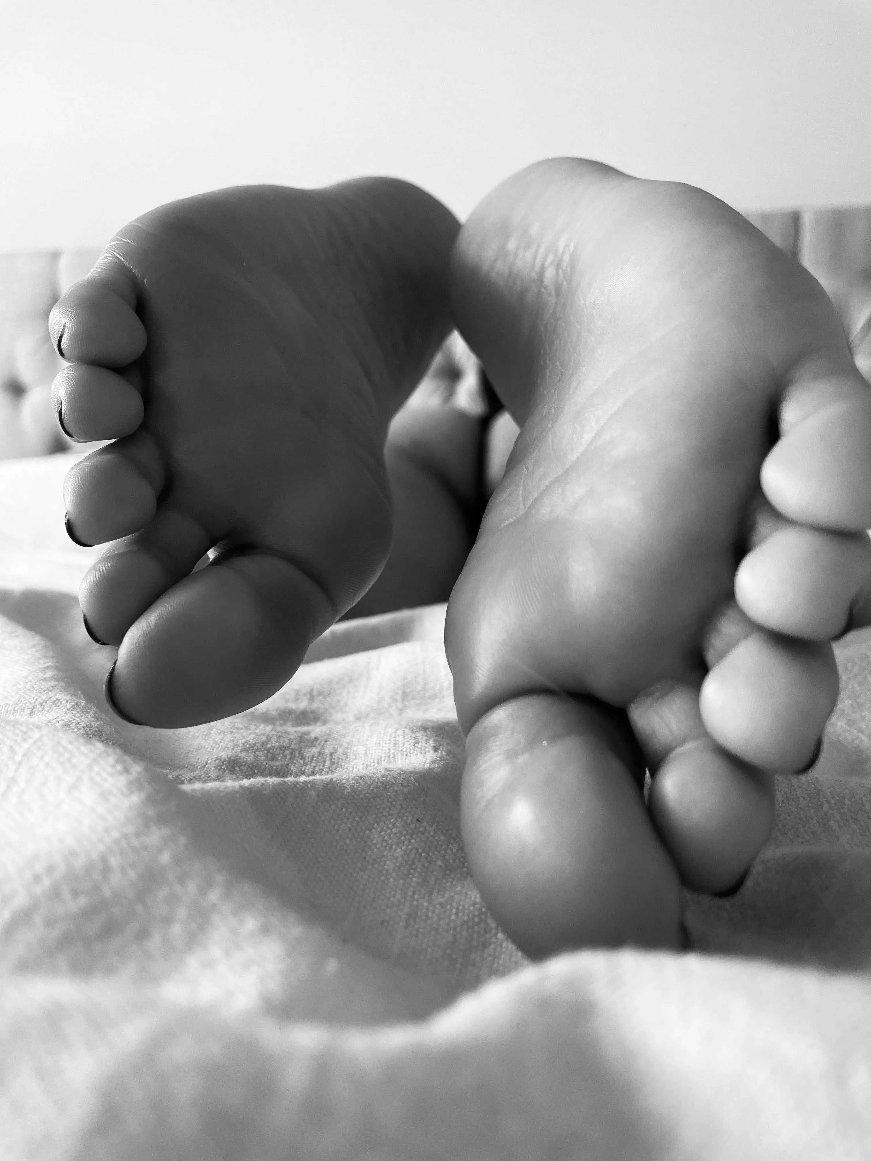 Open wide foot boys. posted by thebookoffeet