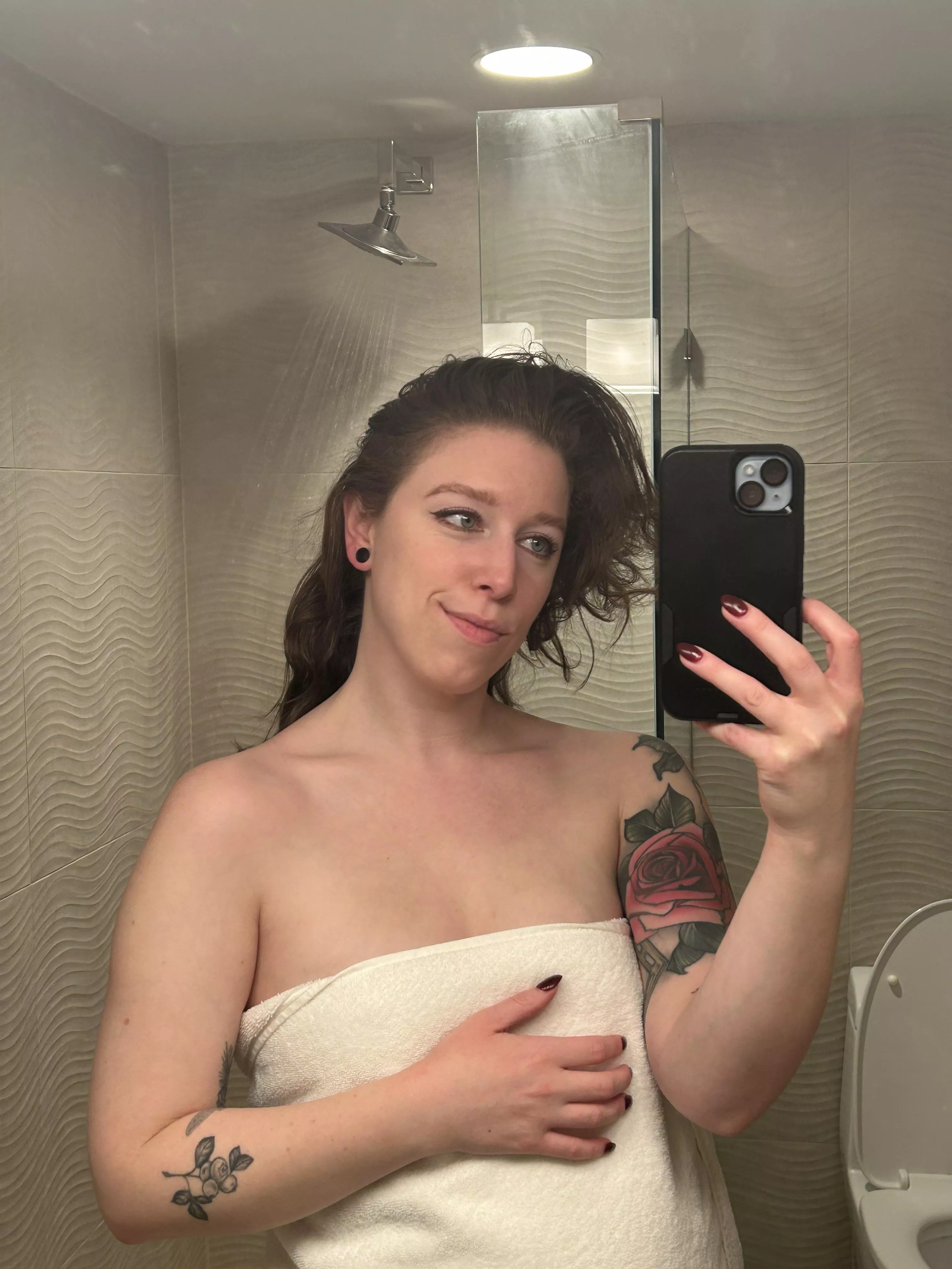 Shower time! [F] posted by -perky_peaches-