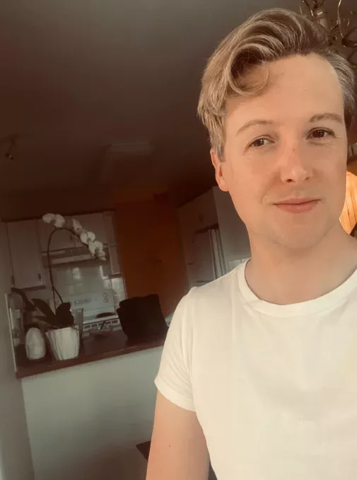 Small town boi with a big......heart 🤭🤭 posted by Pecanoz