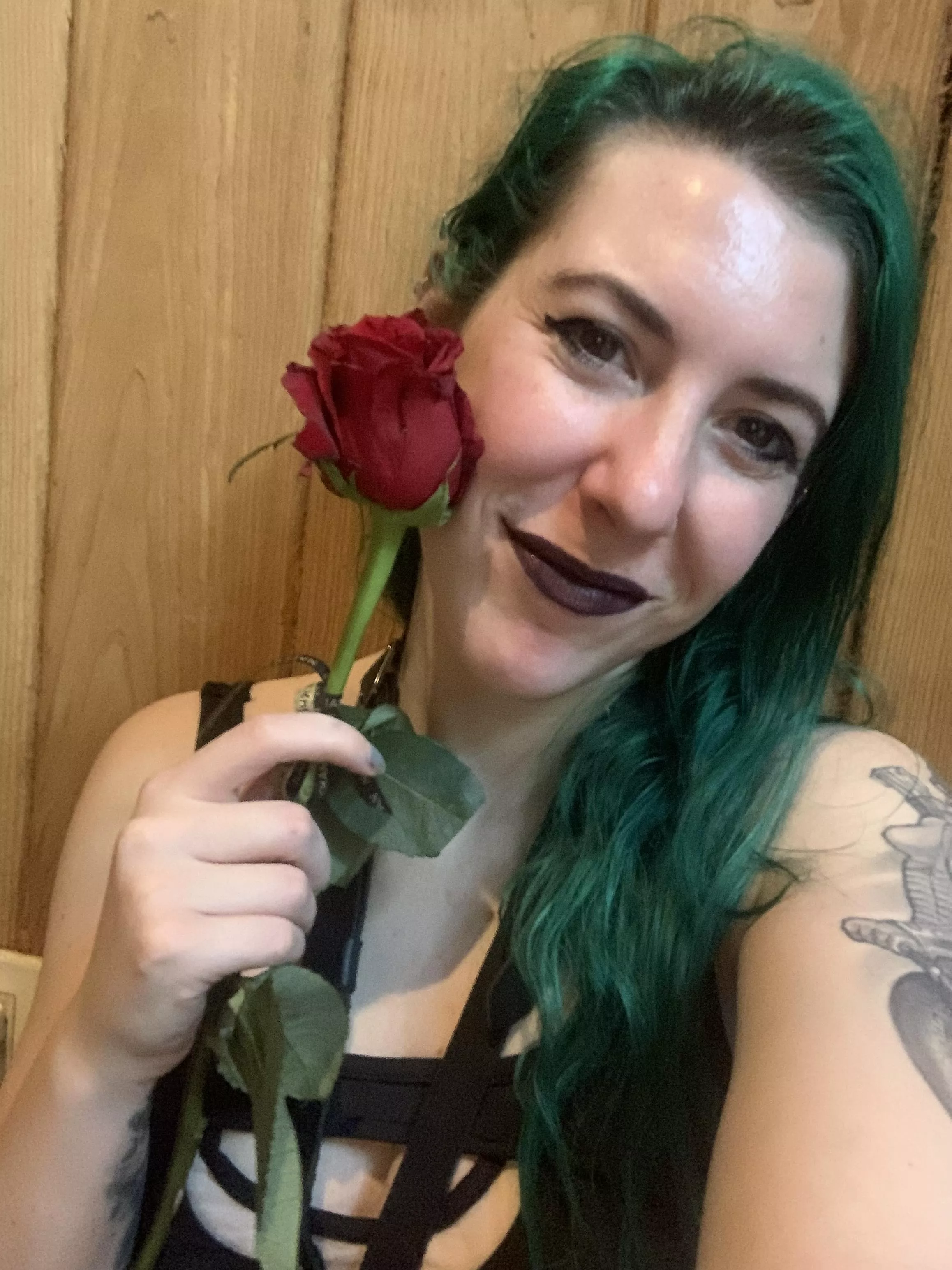 Valentine's rose posted by sirenskiss3