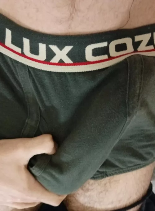 wanna see what's inside? by CornyCreeper