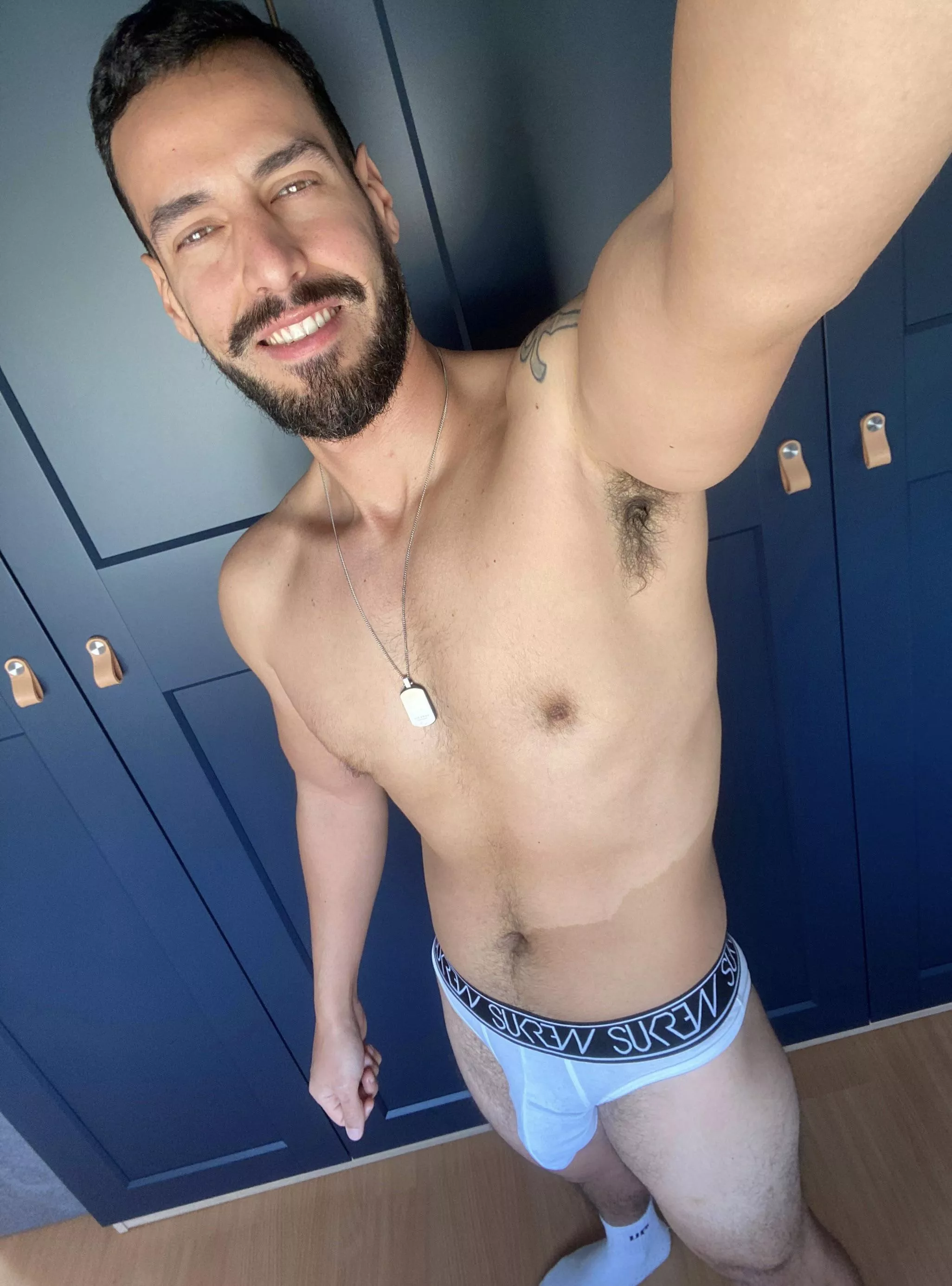 Who else feel the #hairyarmpit #maleArmpits are 🔥? posted by Plus_Ad_2597