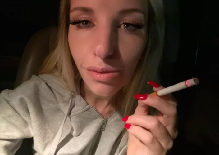 Would love a late night smoking buddy by PantiePrincess300