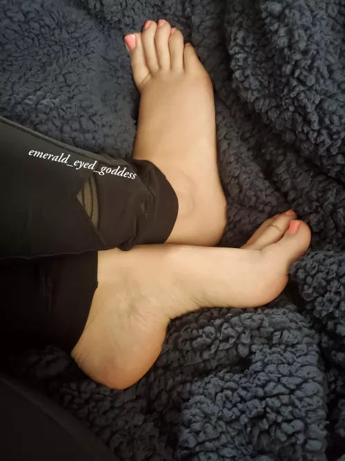 would you be distracted from the movie by my cute feet? by emerald_eyed_goddess