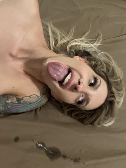 You missed my face 👅 by Sydneevice