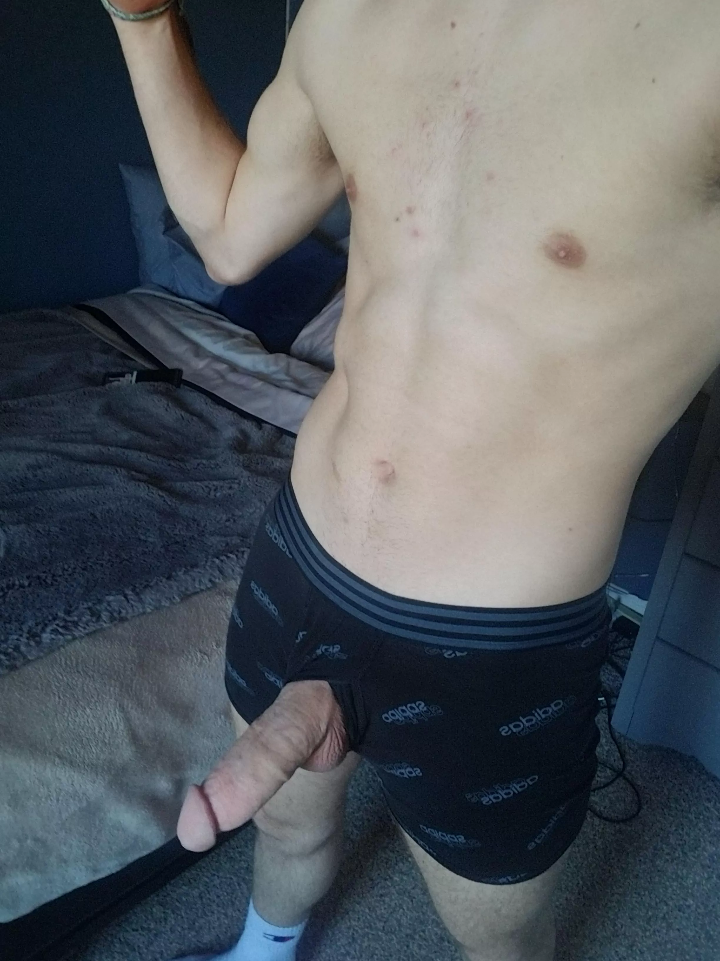 18 looking for fit, hung, and face to help me cum @fitspencock I'm home alone so I can be loud ;) posted by Mother-Age-8701