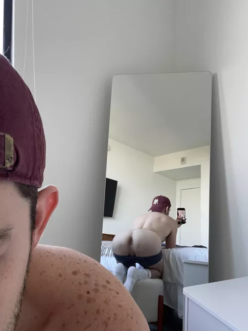 24 US bottom looking for some fun with hot guys snap: sheck423 by NoPlatypus7698