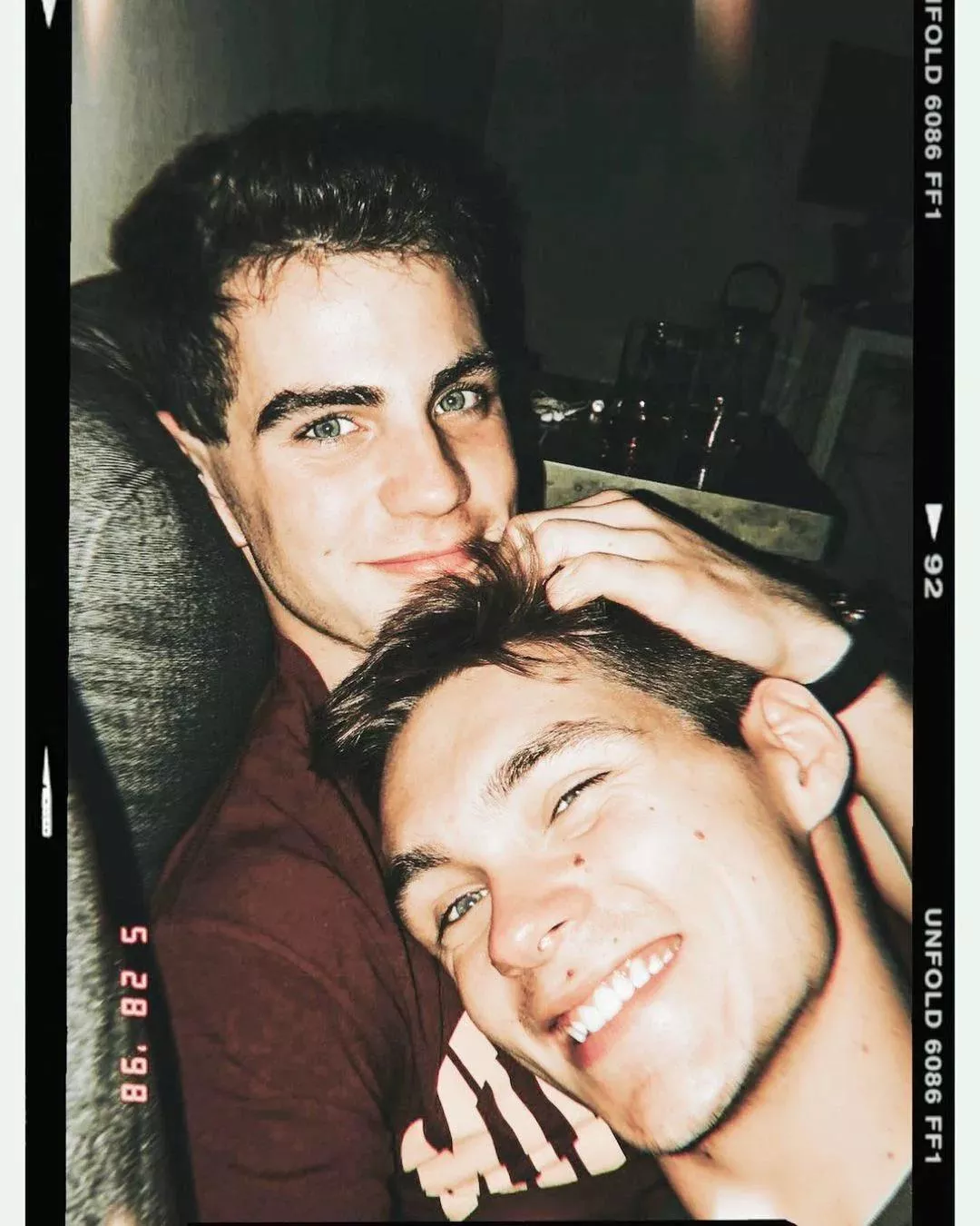 4 years!! Let's go🤘 posted by itzNivaldo