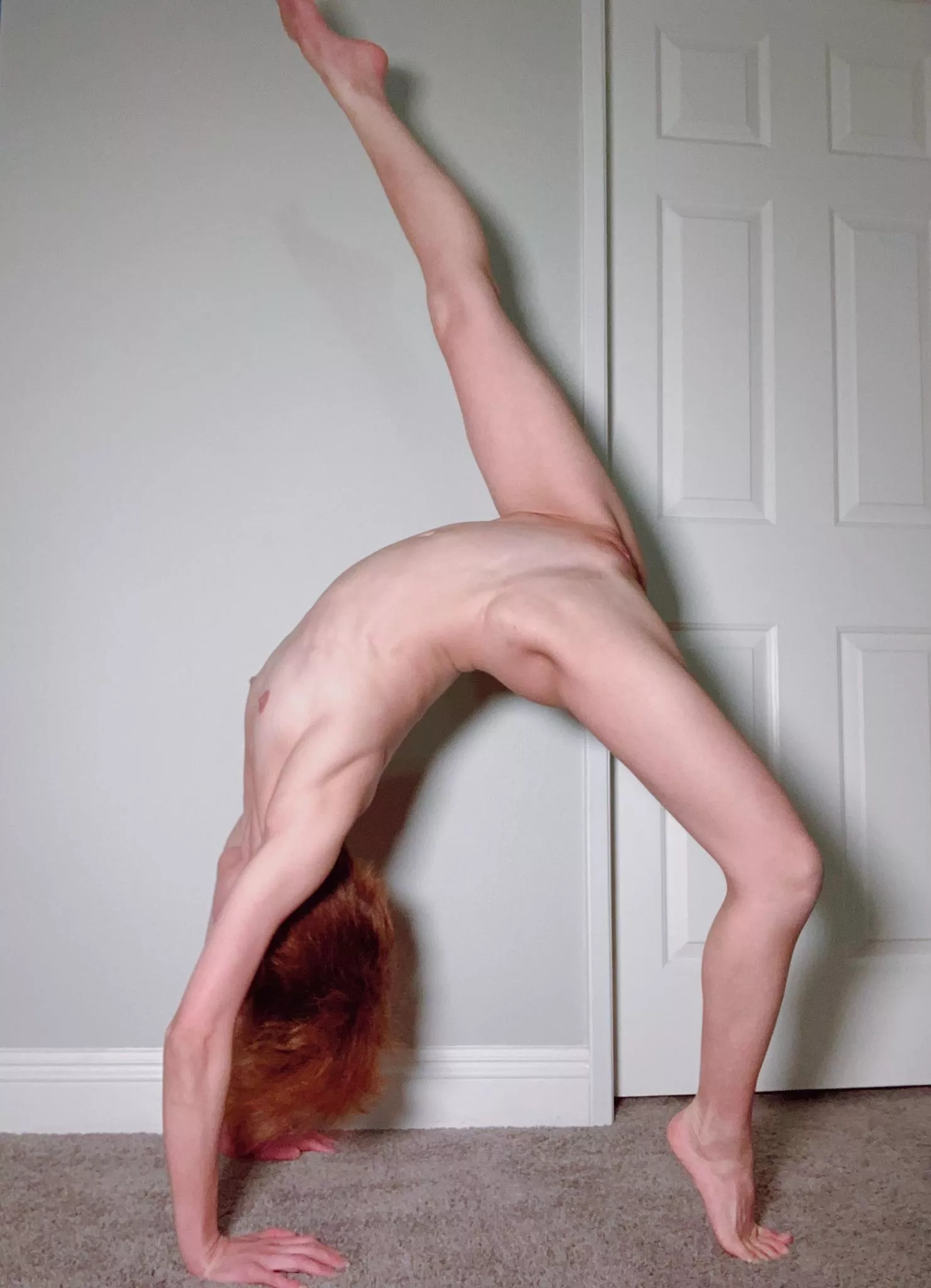 A flexible Asian is here! posted by Kyoko_Abe