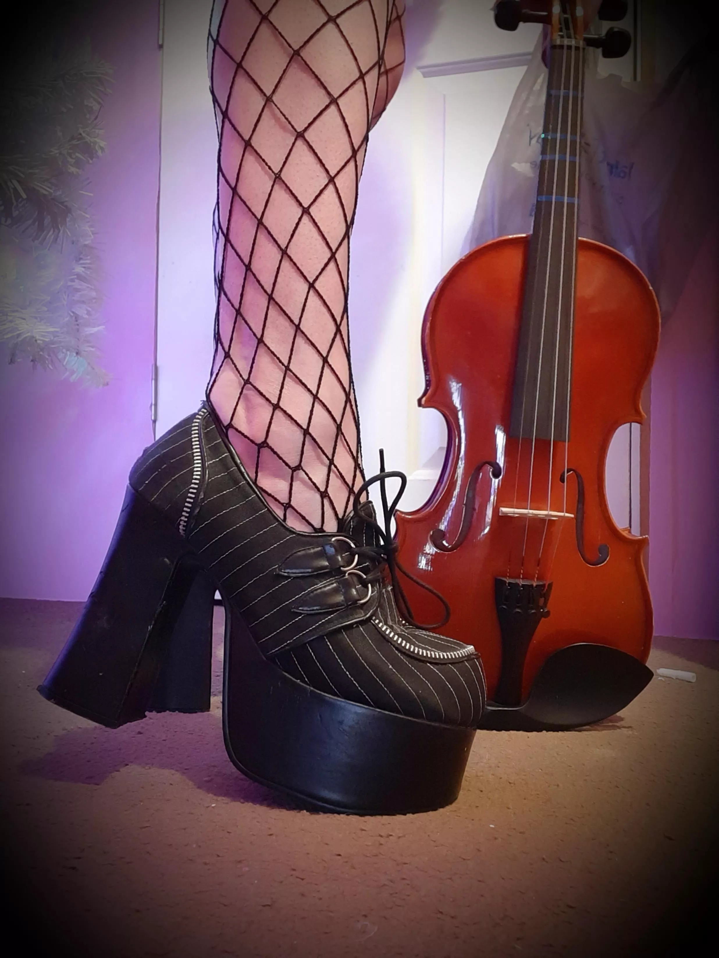 Alt girl heels 💗💕 posted by yourdollette