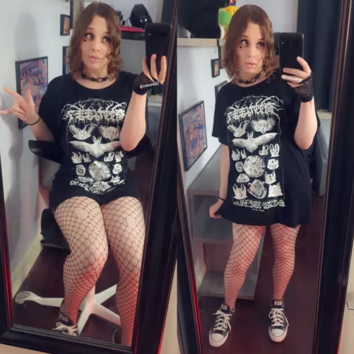 am i cute enough for this sub by conureCC