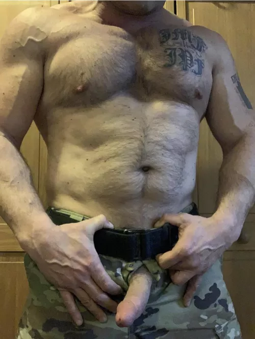 Any military ladies want to take the rest off by Ok_Werewolf7831