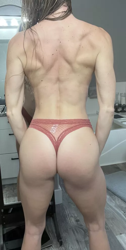 Back check after my post workout shower. (F) by peachyblonde91