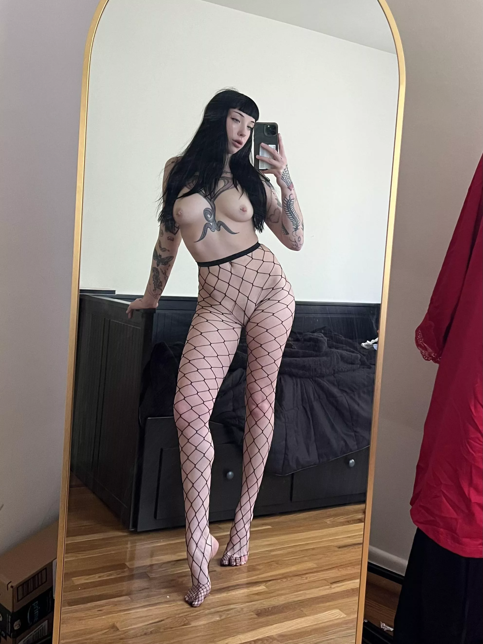 boobs with a side of legs posted by imsoosexy69