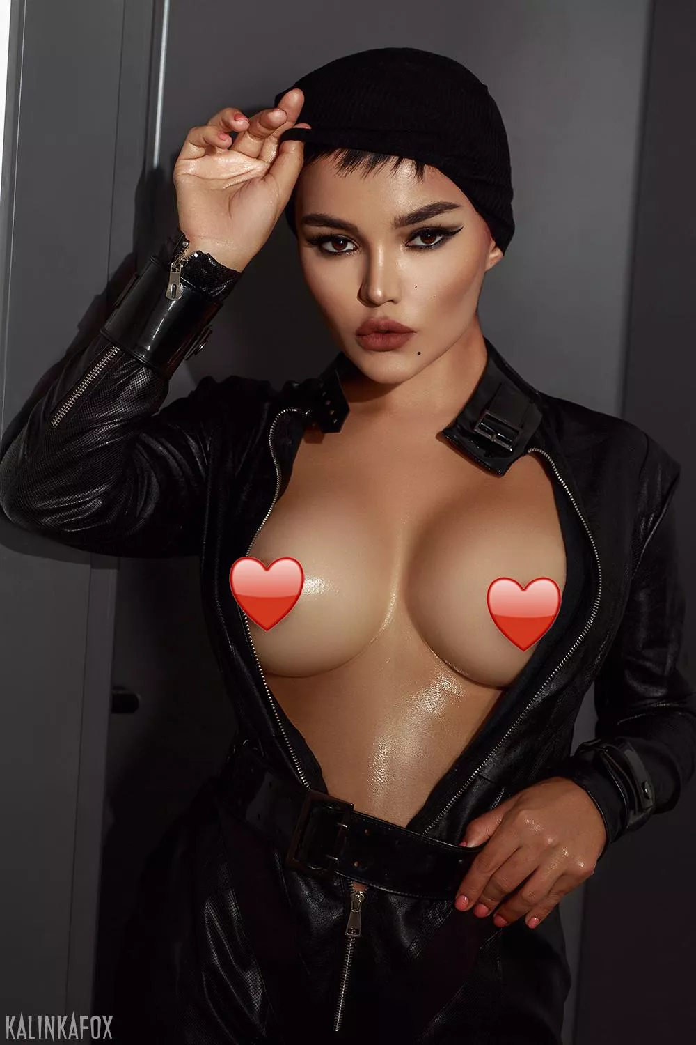 Catwoman (KalinkaFox) [Batman] posted by kalinkafox