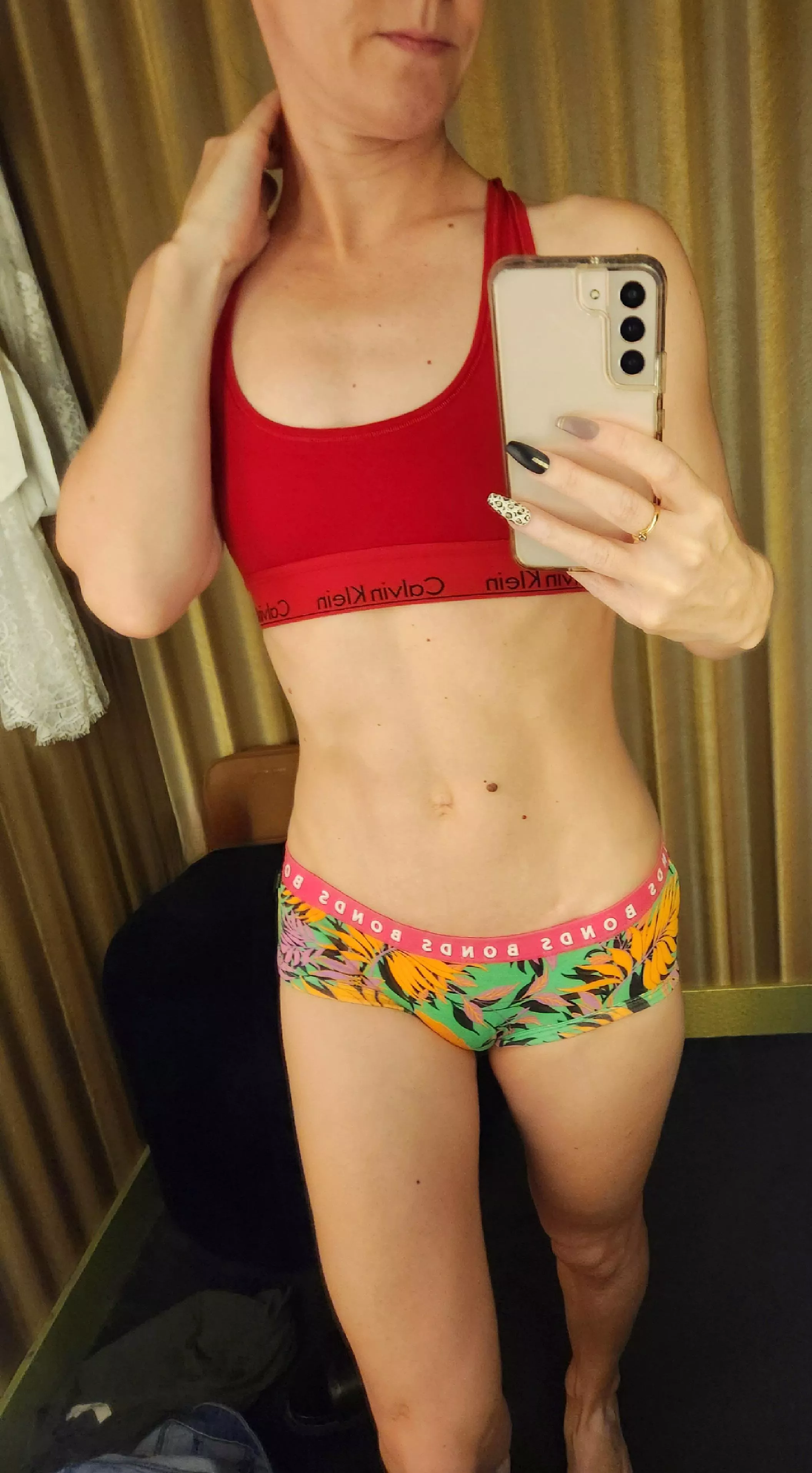 Cheeky changeroom pic posted by UVAus