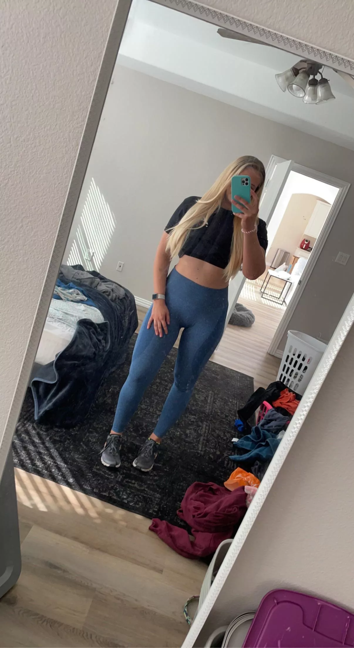Come help me with cardio posted by naughtyblonde7