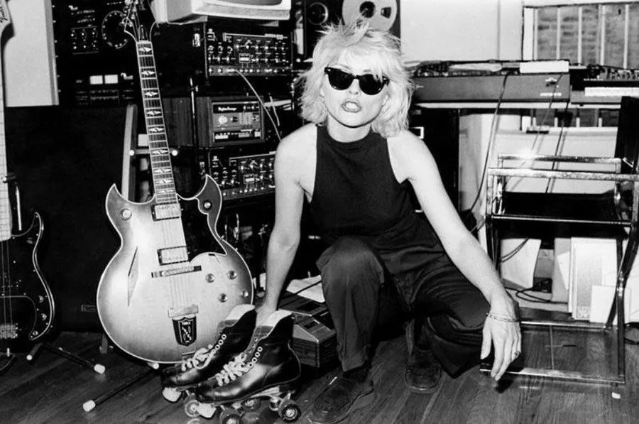 Debbie Harry 1978 posted by takinitalloff