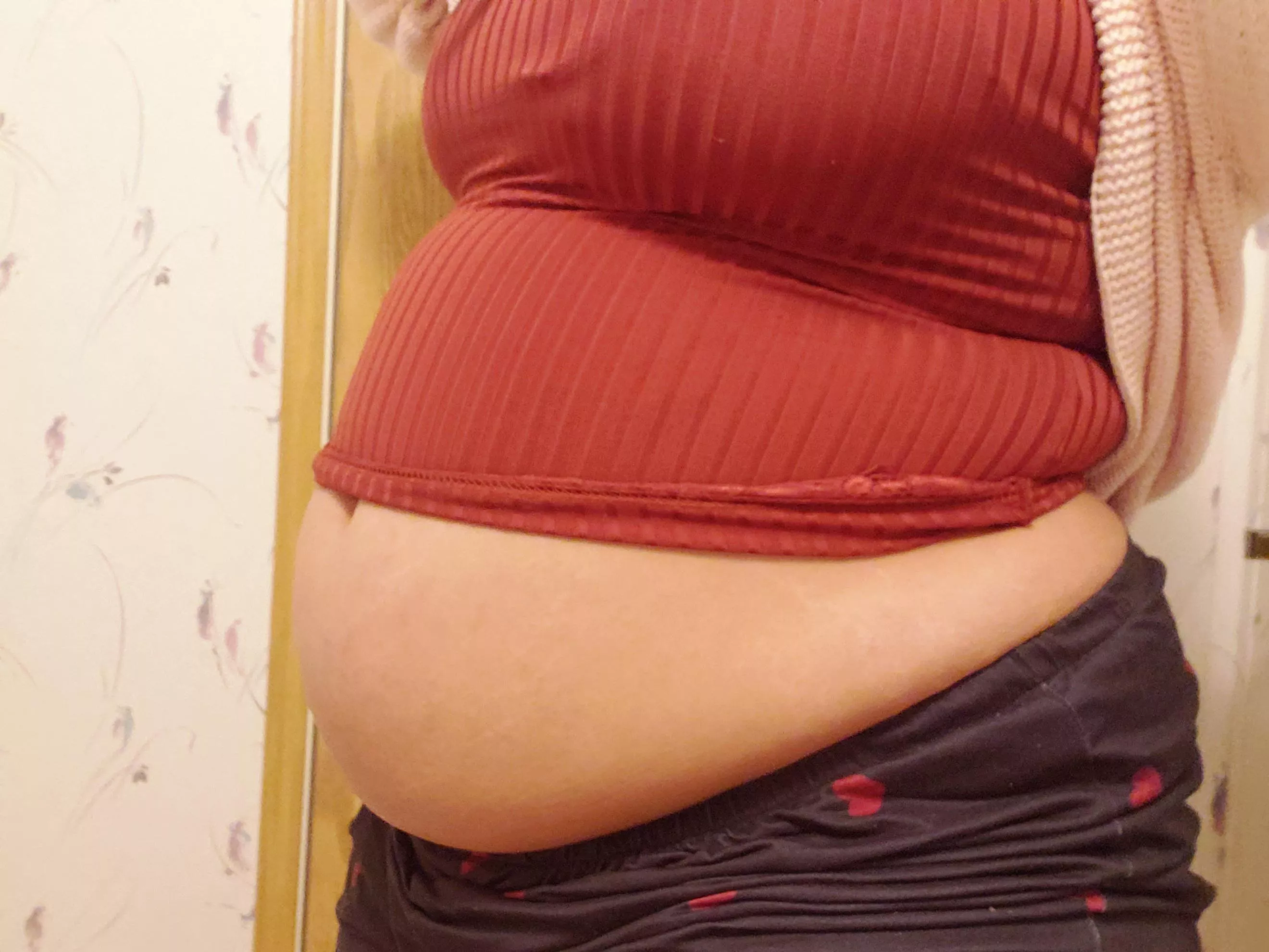 did a coke and mentos bloat ☺ posted by chubbibbyy