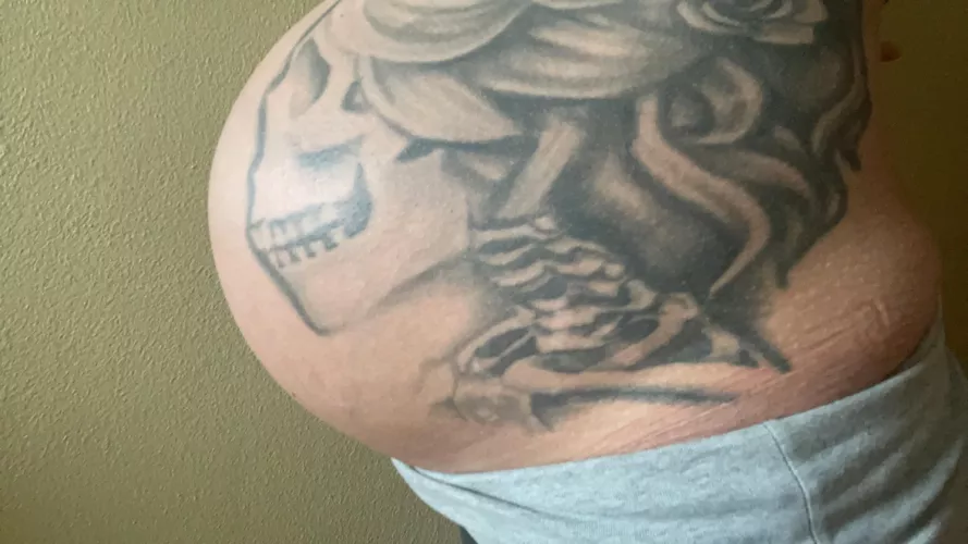 Everyday I think I can’t get any bigger then I do 😯 by Tripleys123