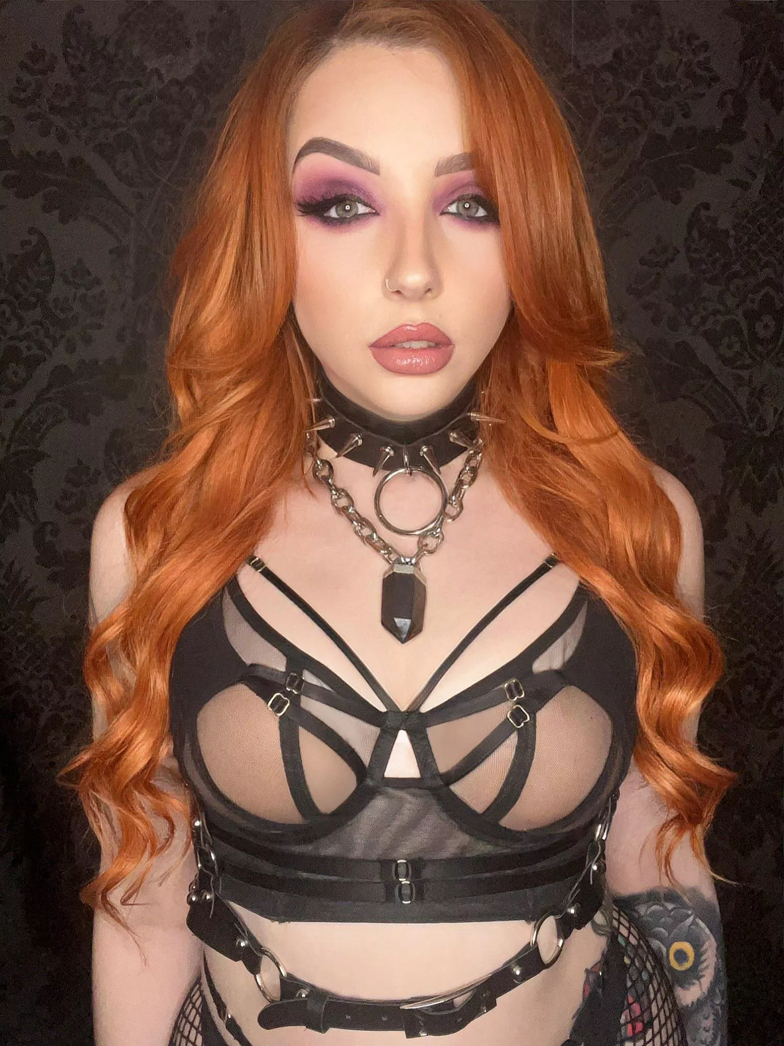 [f] Here I am. Now do as I say posted by TheMistressRach