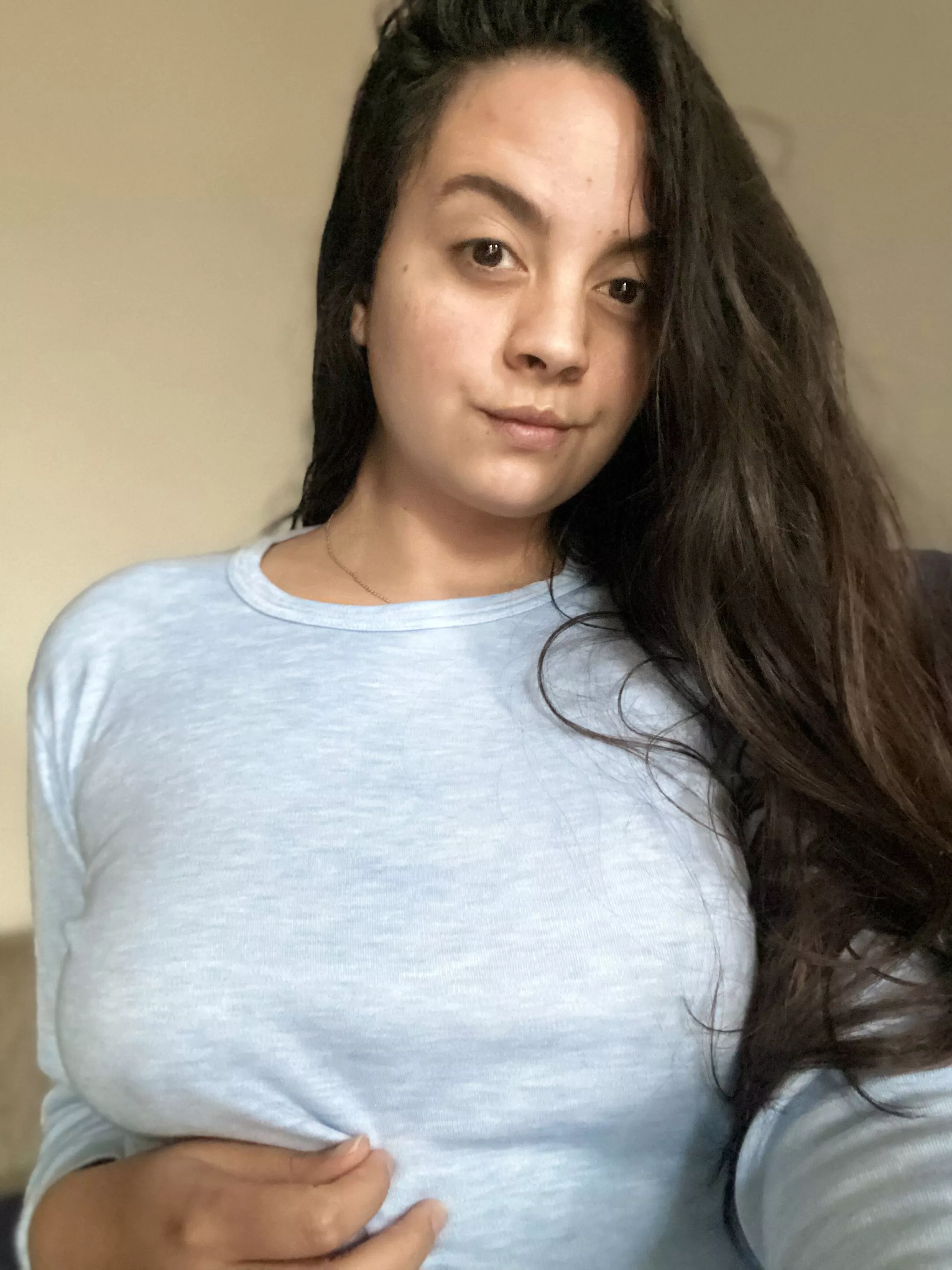 Gimme a kiss posted by wrathfultemplat