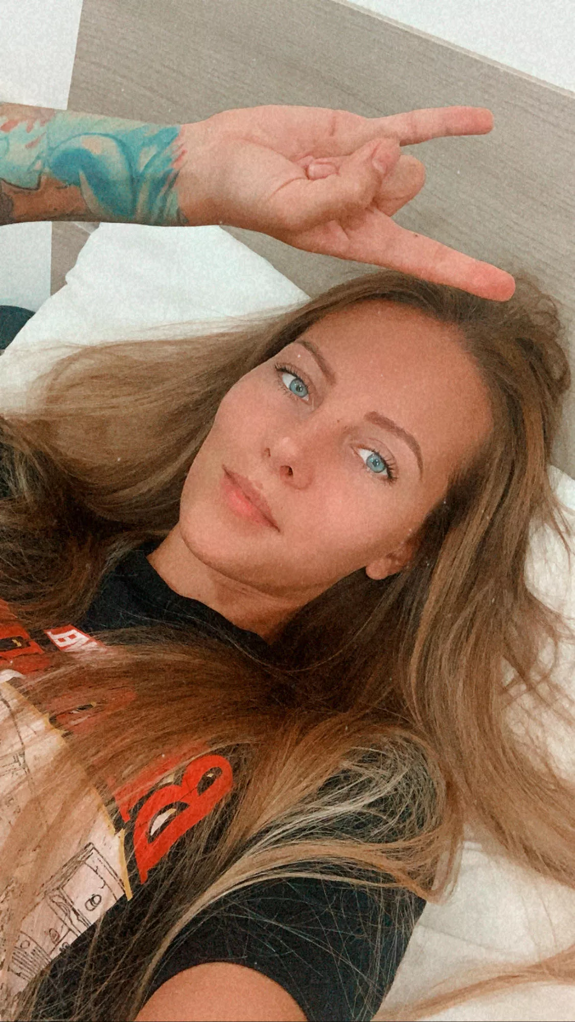 Good morning posted by sagittarinaofficial