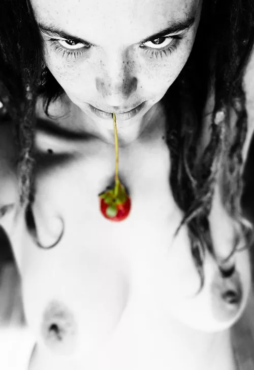 Have a (F)ruitful Friday 🍓 by mmcryptocapades