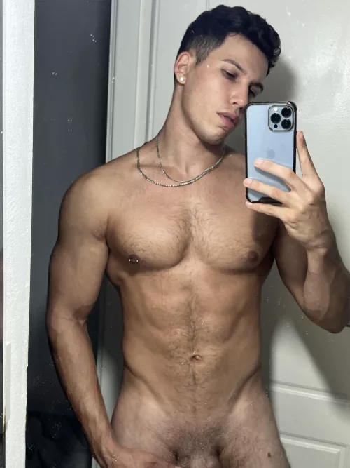 Horny 🥵 by Maurifitness