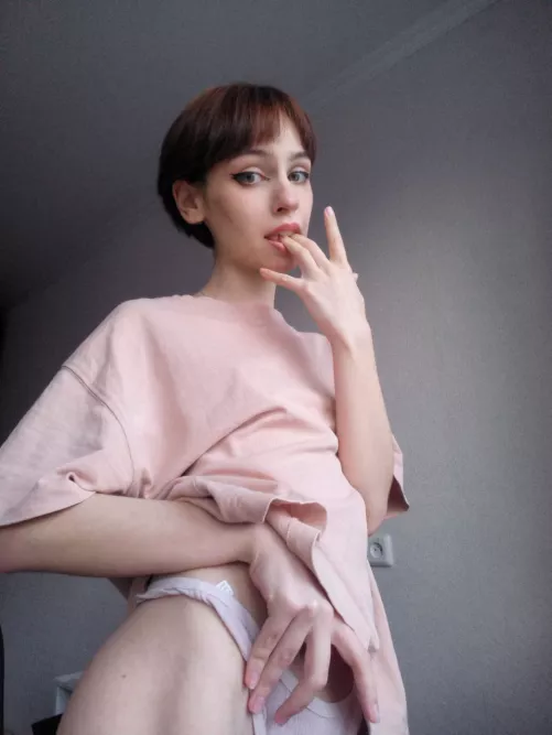 I don't know how to spend the evening, playful mood by Eva_Minami