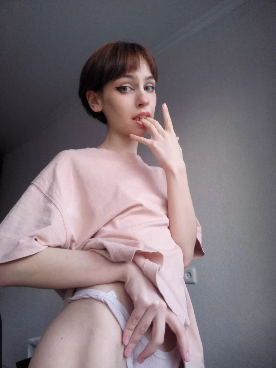 I don't know how to spend the evening, playful mood posted by Eva_Minami