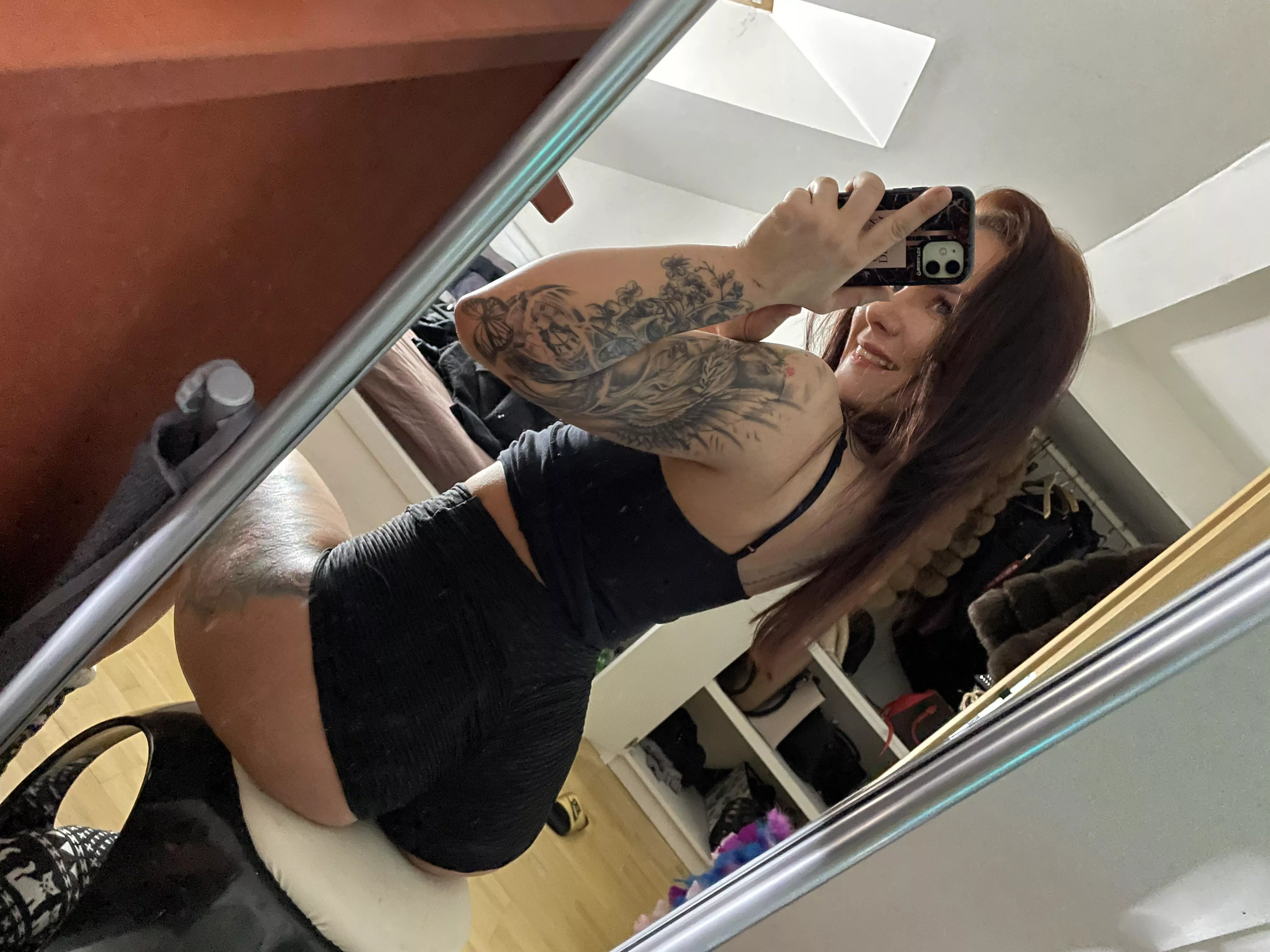 I hide gems under my bootyshorts posted by VenomousAlpaca4