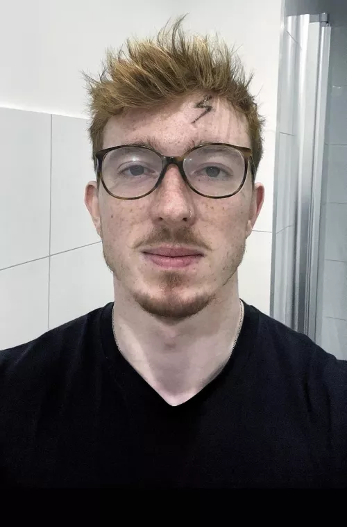 Is that a good Harry impression?🙈🤪 by TheColdOnes