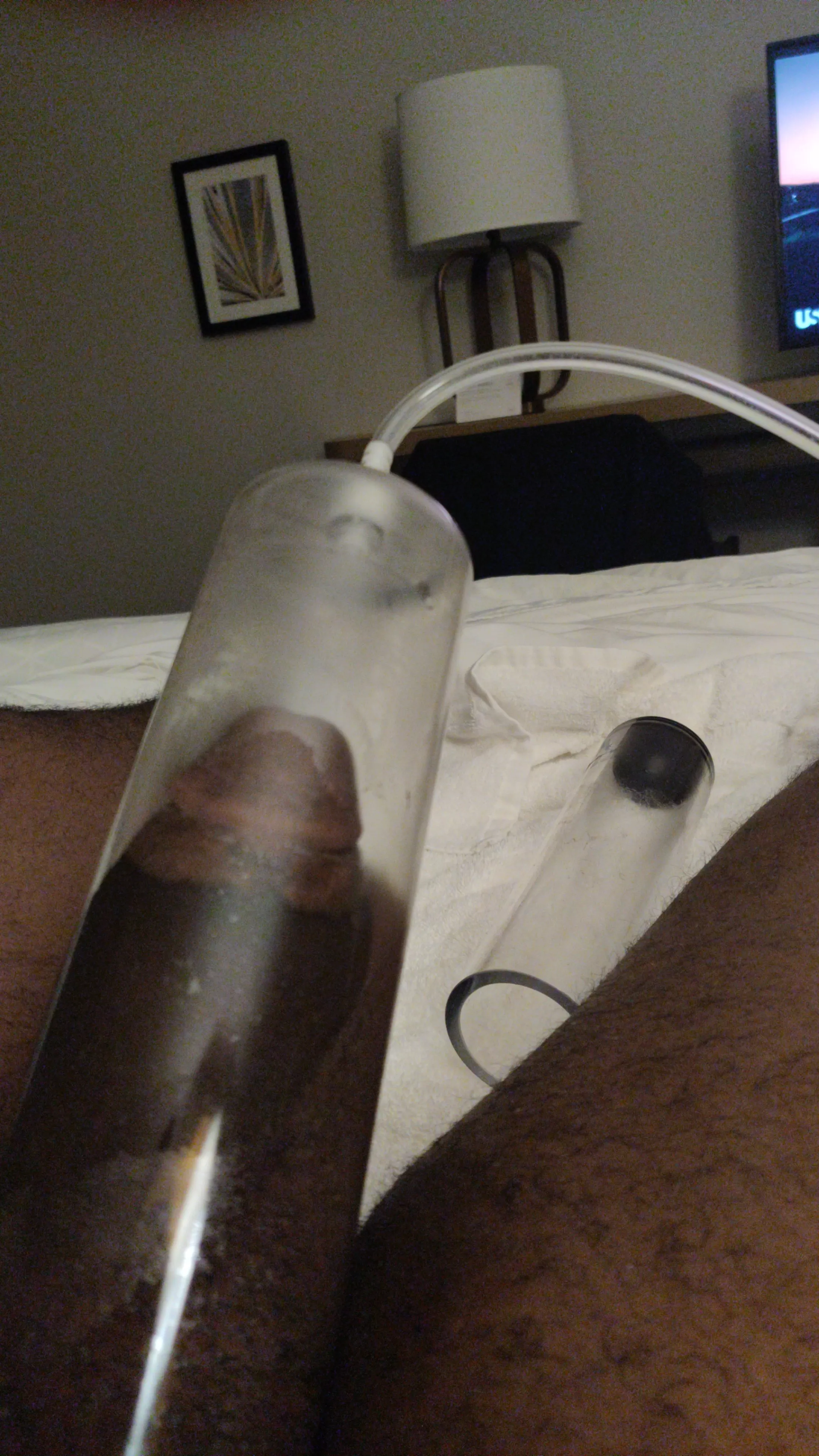 Just chillin in my hotel room.... posted by NeatUnhappy