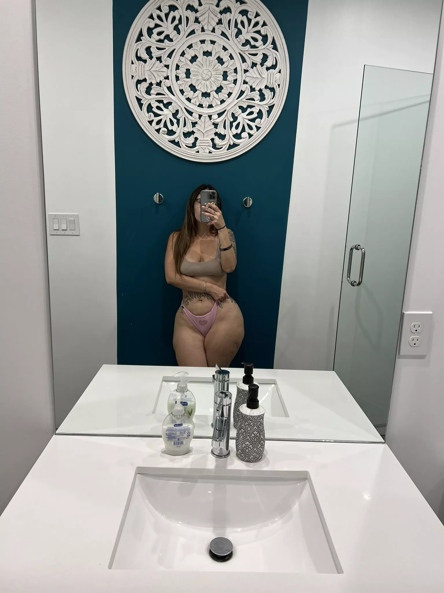 Just thinking about you makes me so damn wet❤️❤️ posted by zoeyxfans