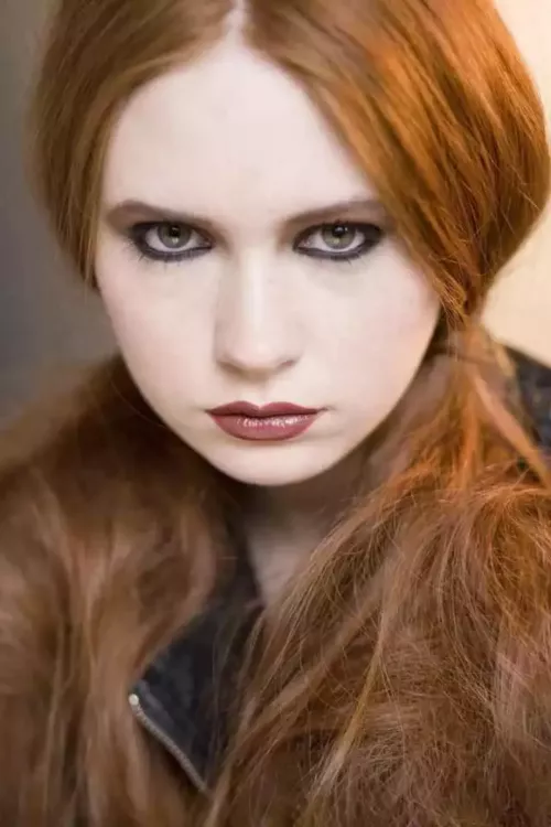 Karen Gillan by Sea_Ad9270