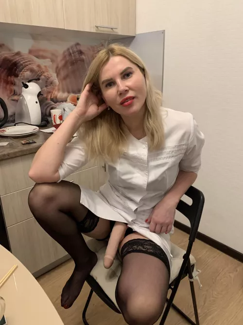 Looking for a new ass on my strap-on by nigthstarr_99