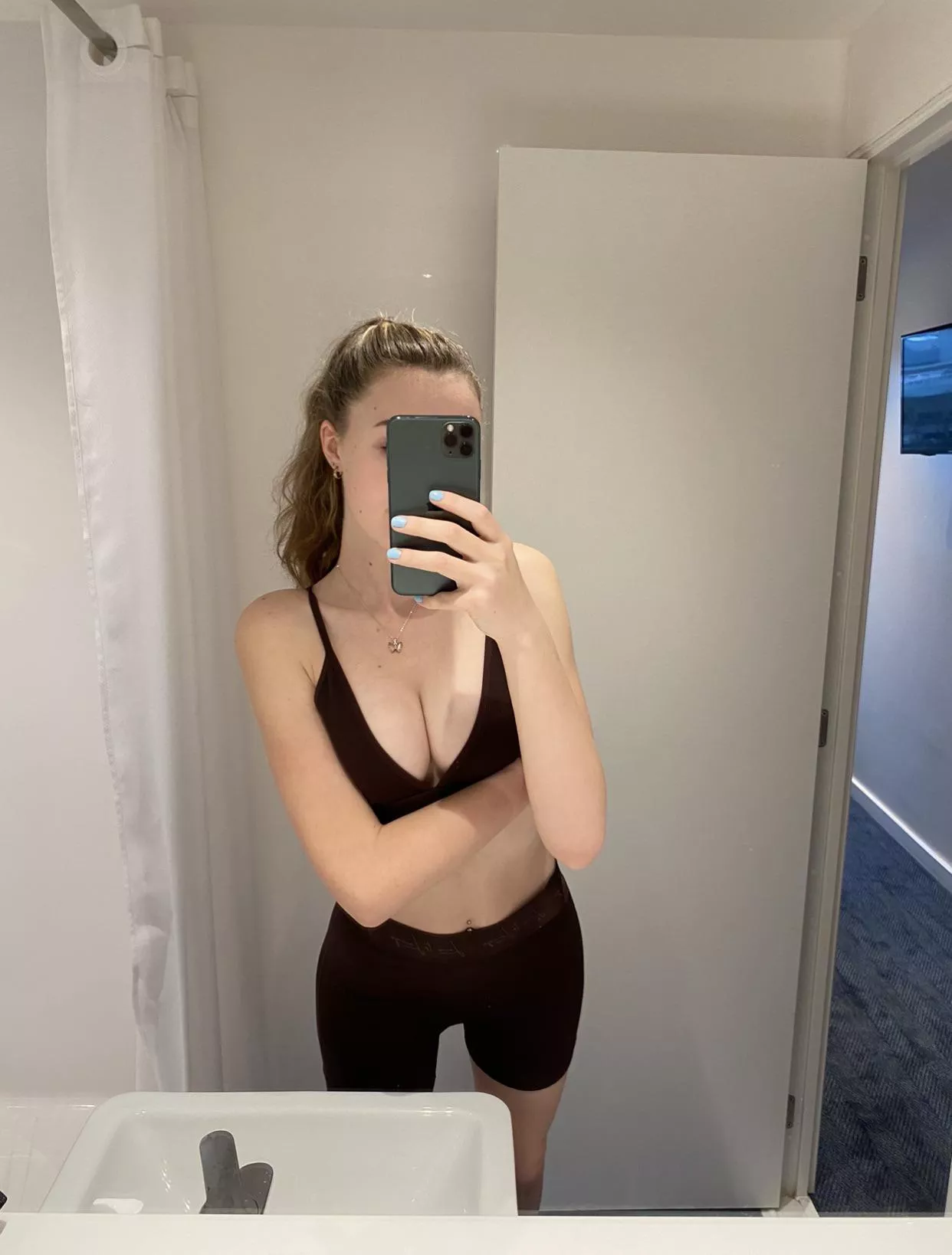 My new outfit for summer [f] posted by Sxarlettrose
