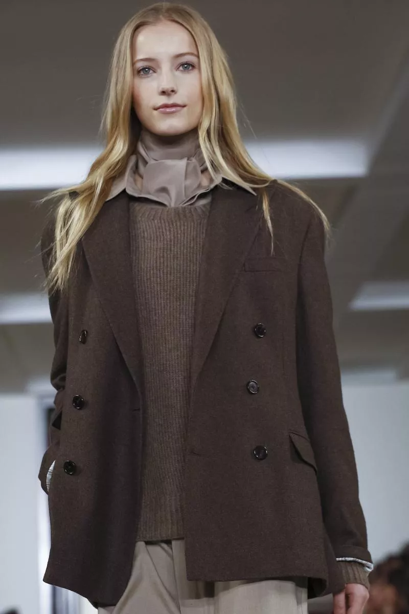 Natalie Ludwig posted by Breathlessbeauty