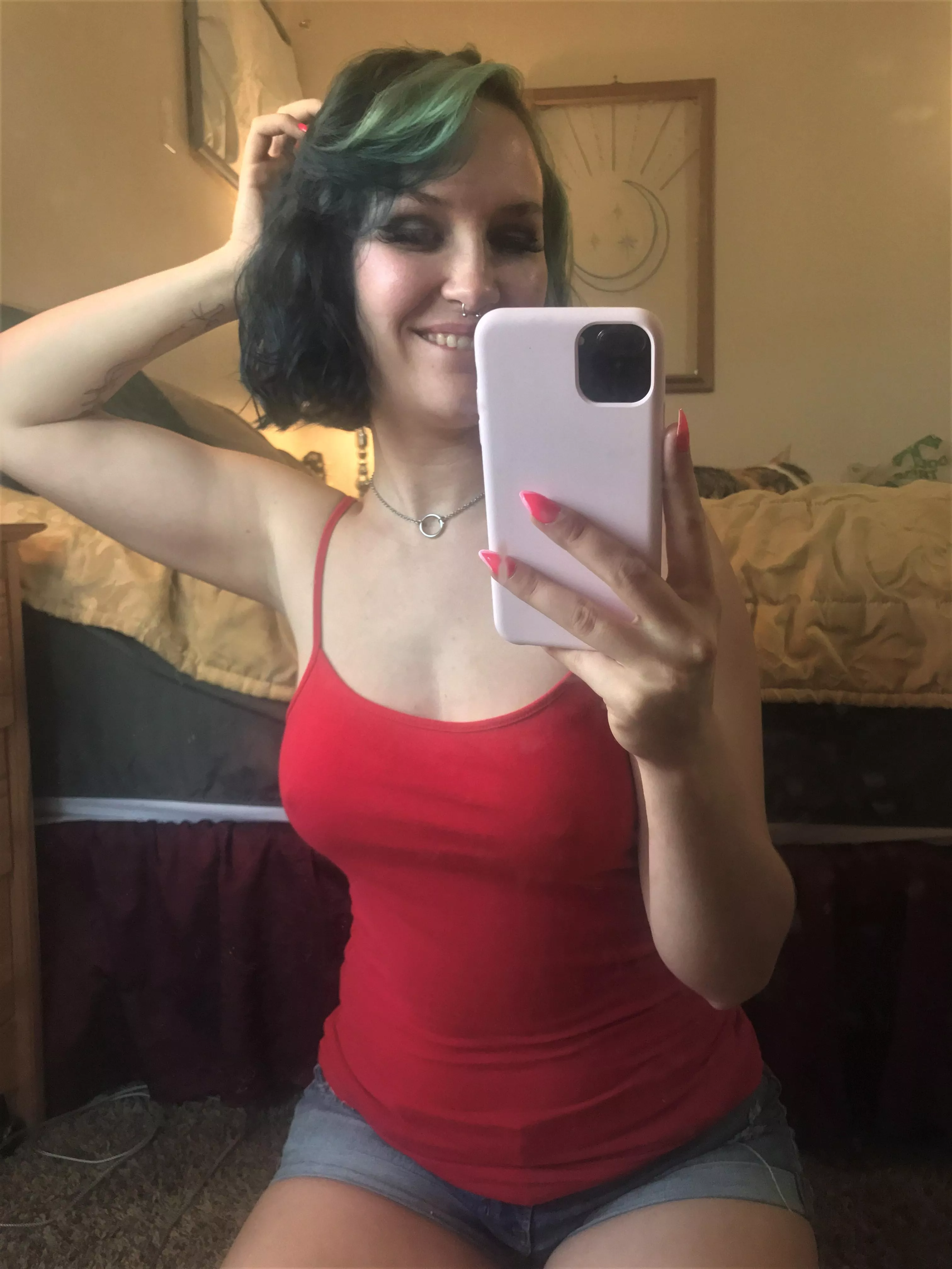 New hair, new me posted by Evie_Nixx