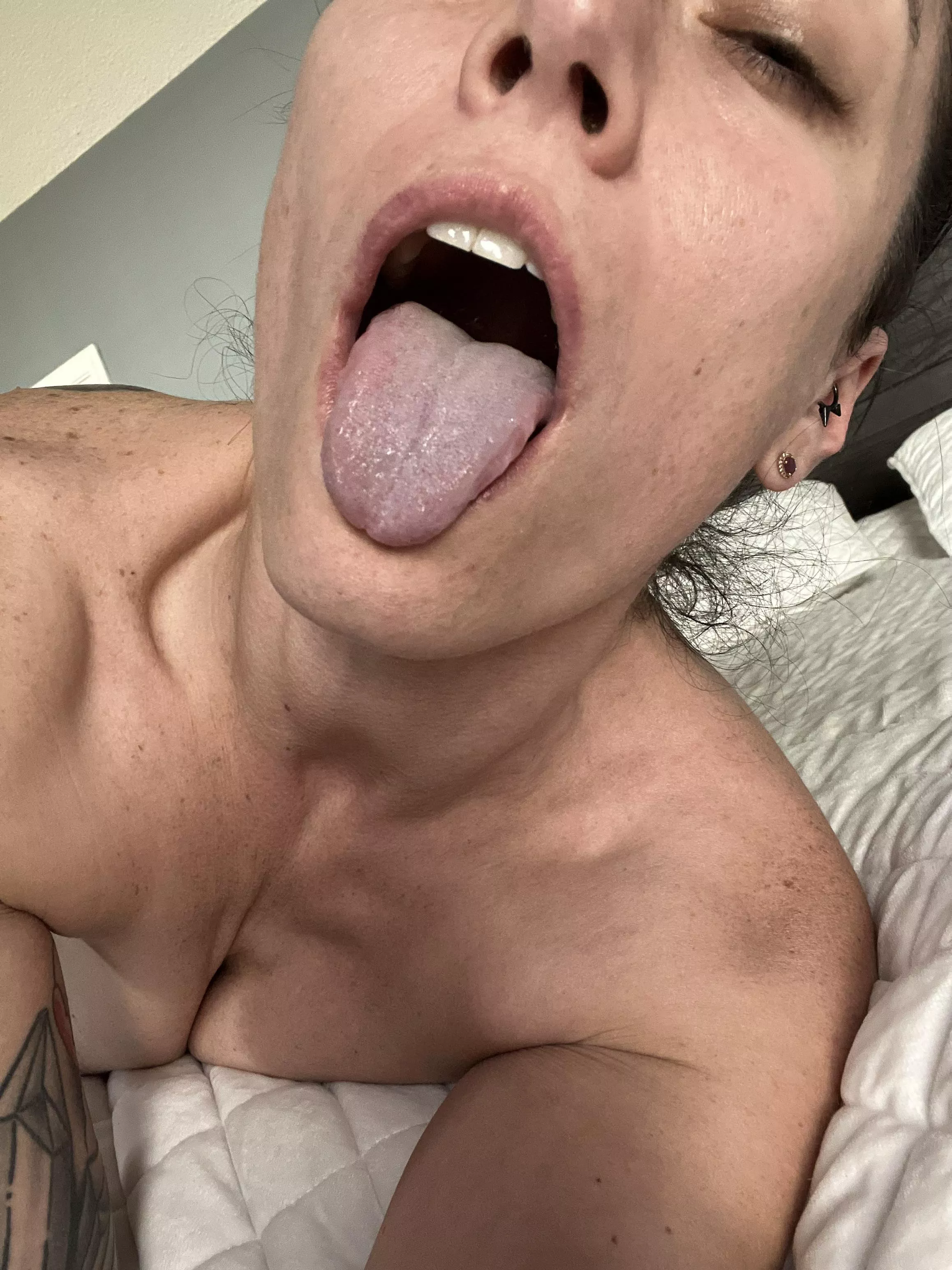 Opened wide, waiting for a hard 🍆 posted by Athomewithember