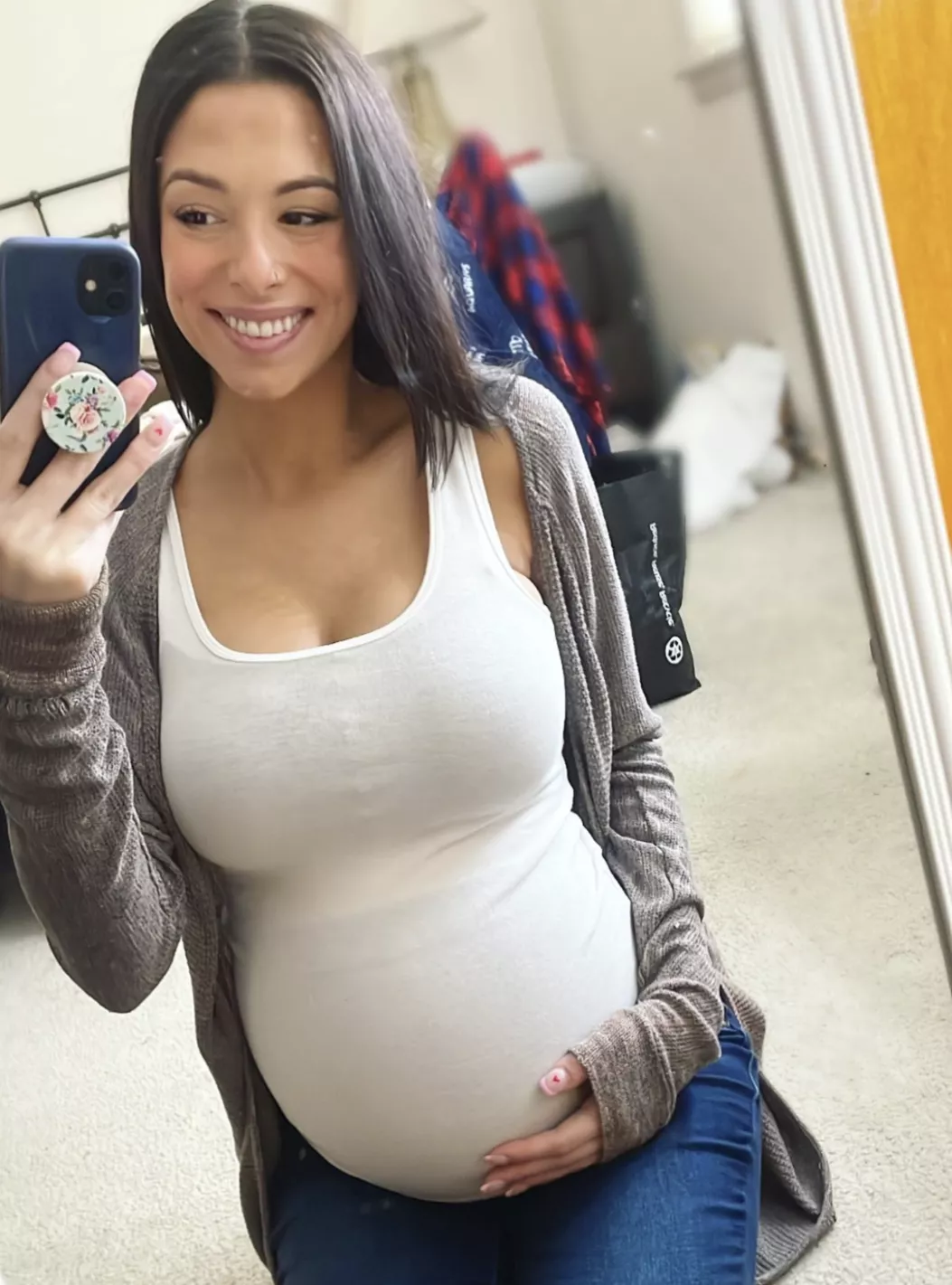 preggo posted by IcyHot6186