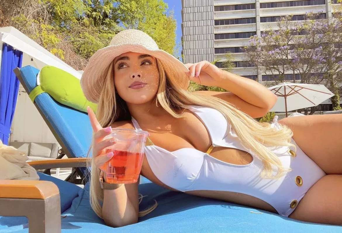 Rocket posted by rightbetween88