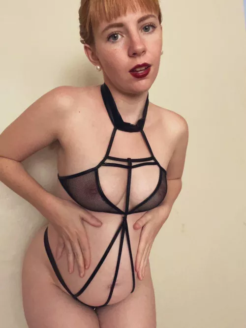 So horny, could go for a deep dicking rn by 420MILFing