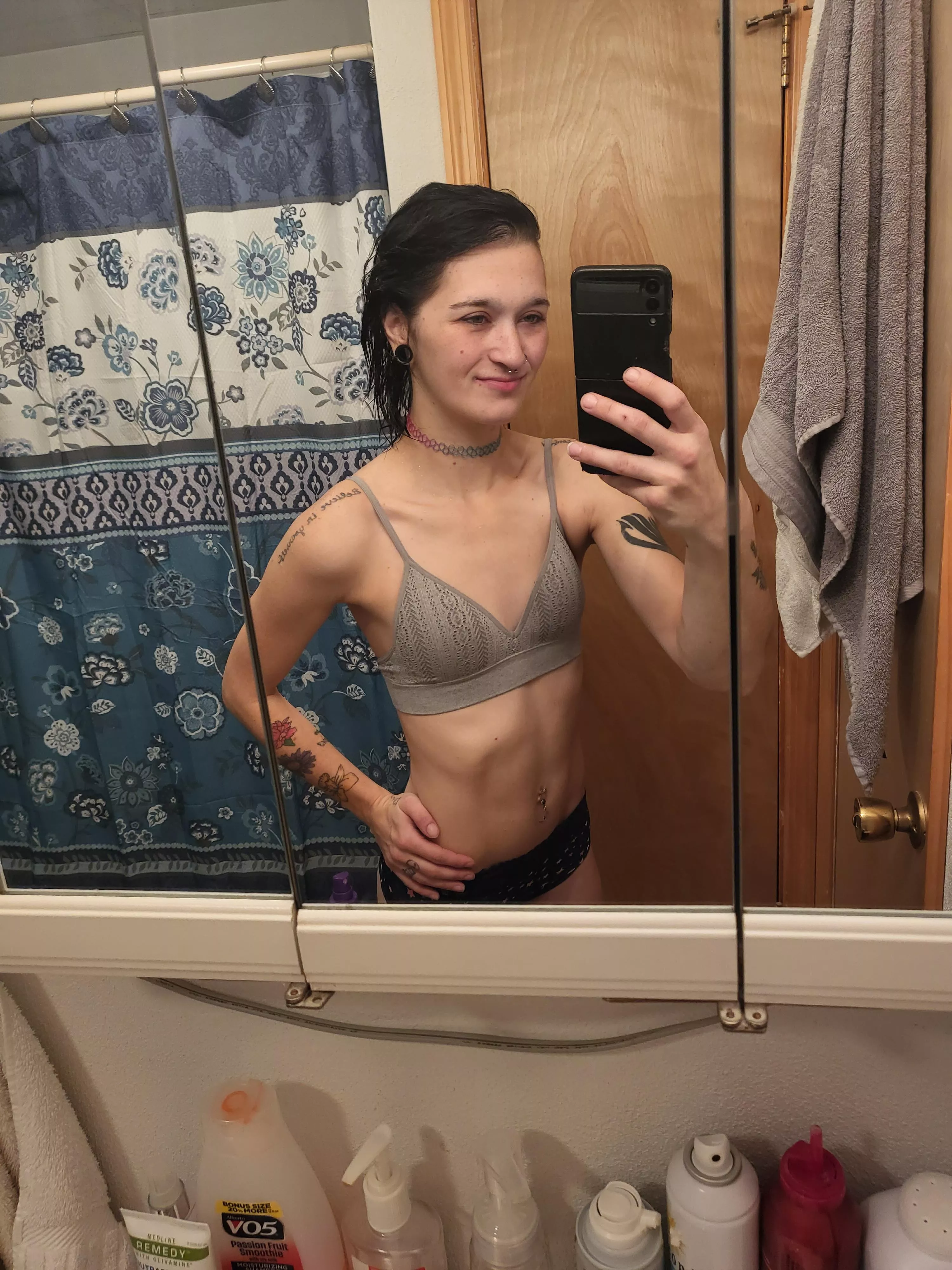 spreading positivity✨️ posted by Zeemako420