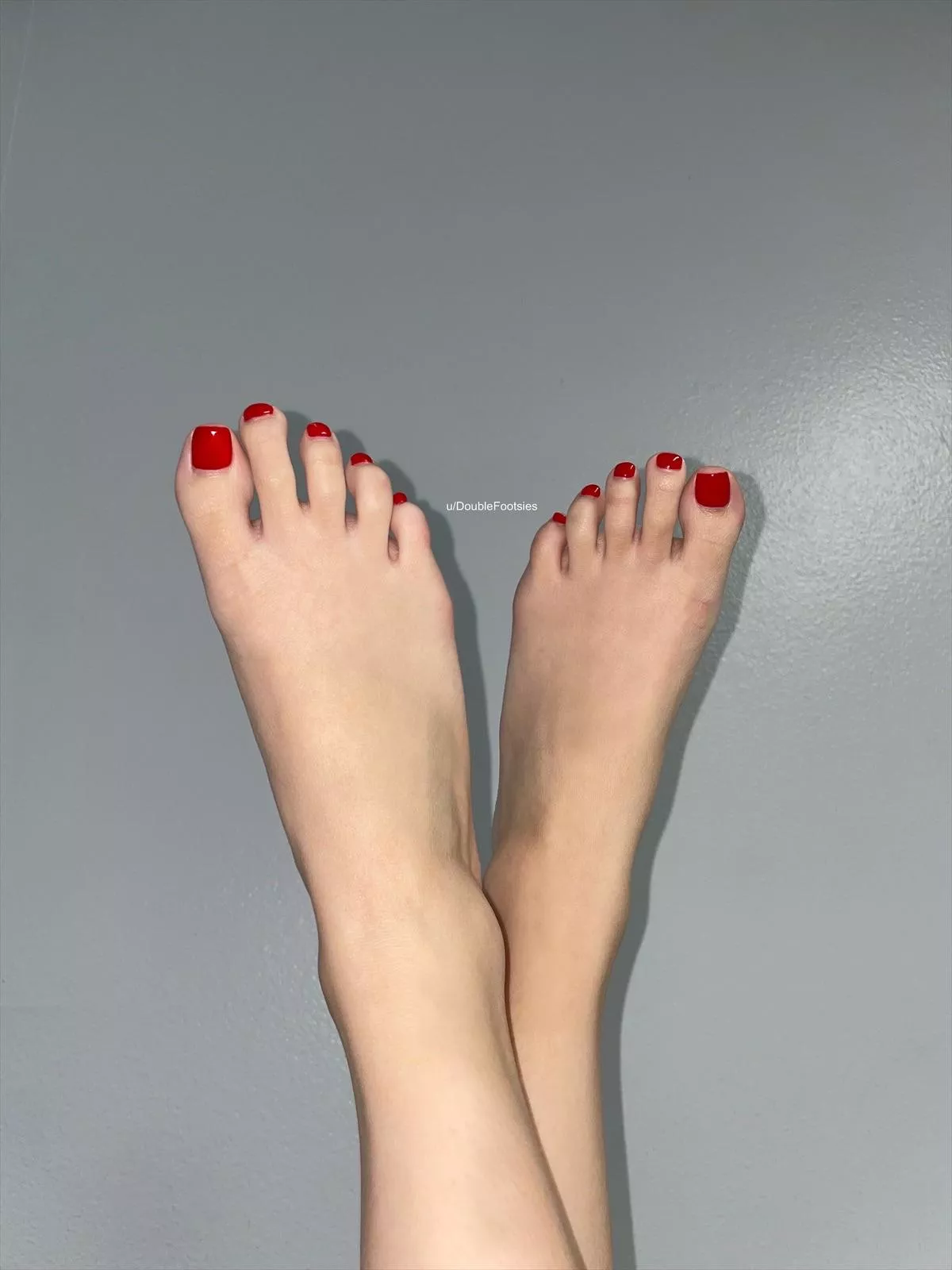 Suck my red toes for dessert tonight 🥰 posted by DoubleFootsies