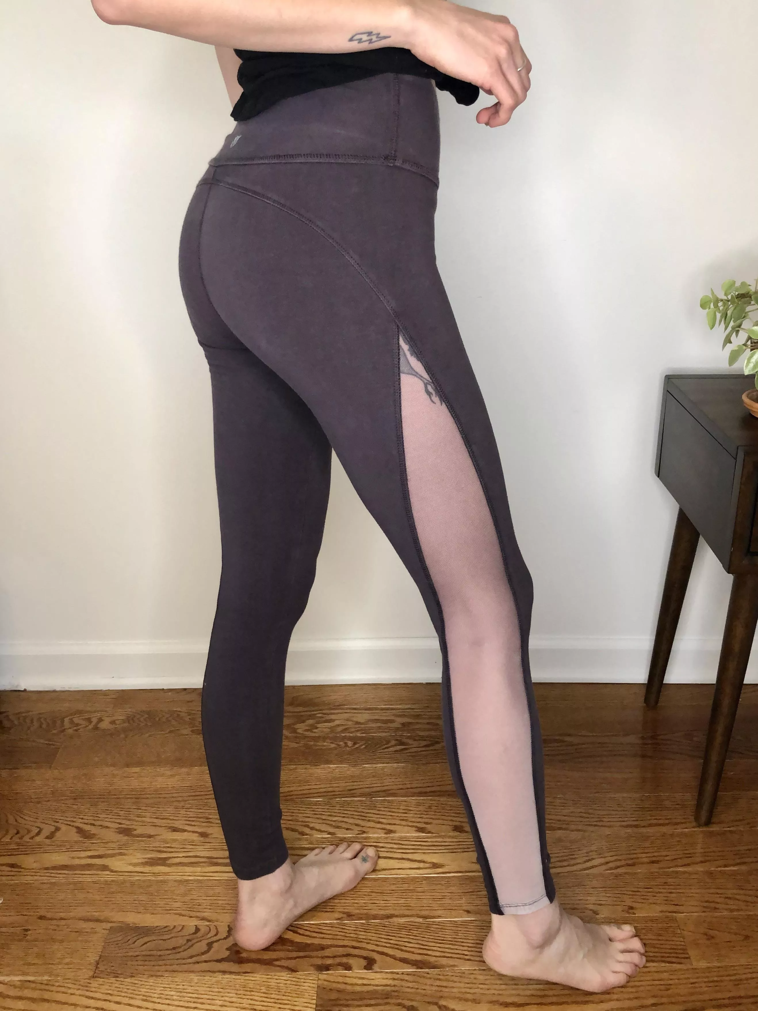 These have cute see-thru mesh sides posted by stoneyghostkitten