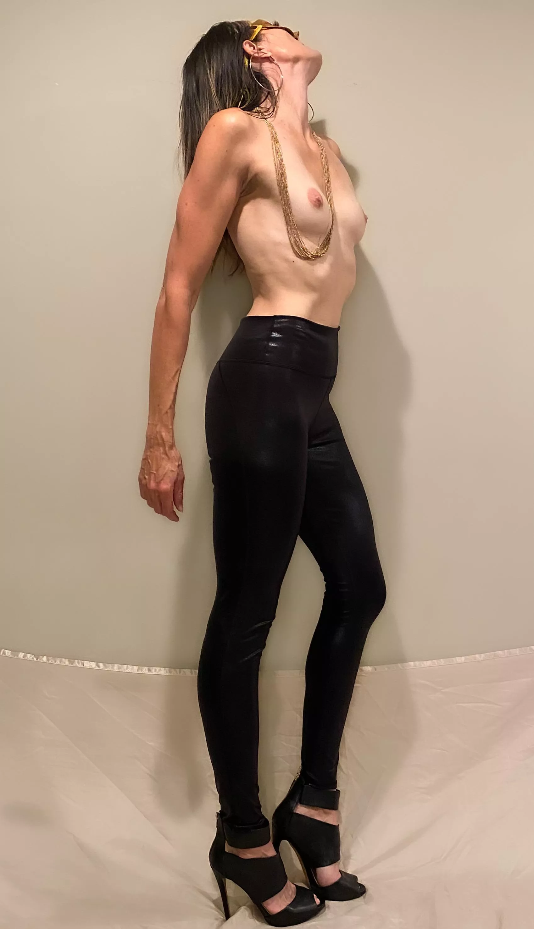 This MILF will wrap her legs around you. posted by aska696969