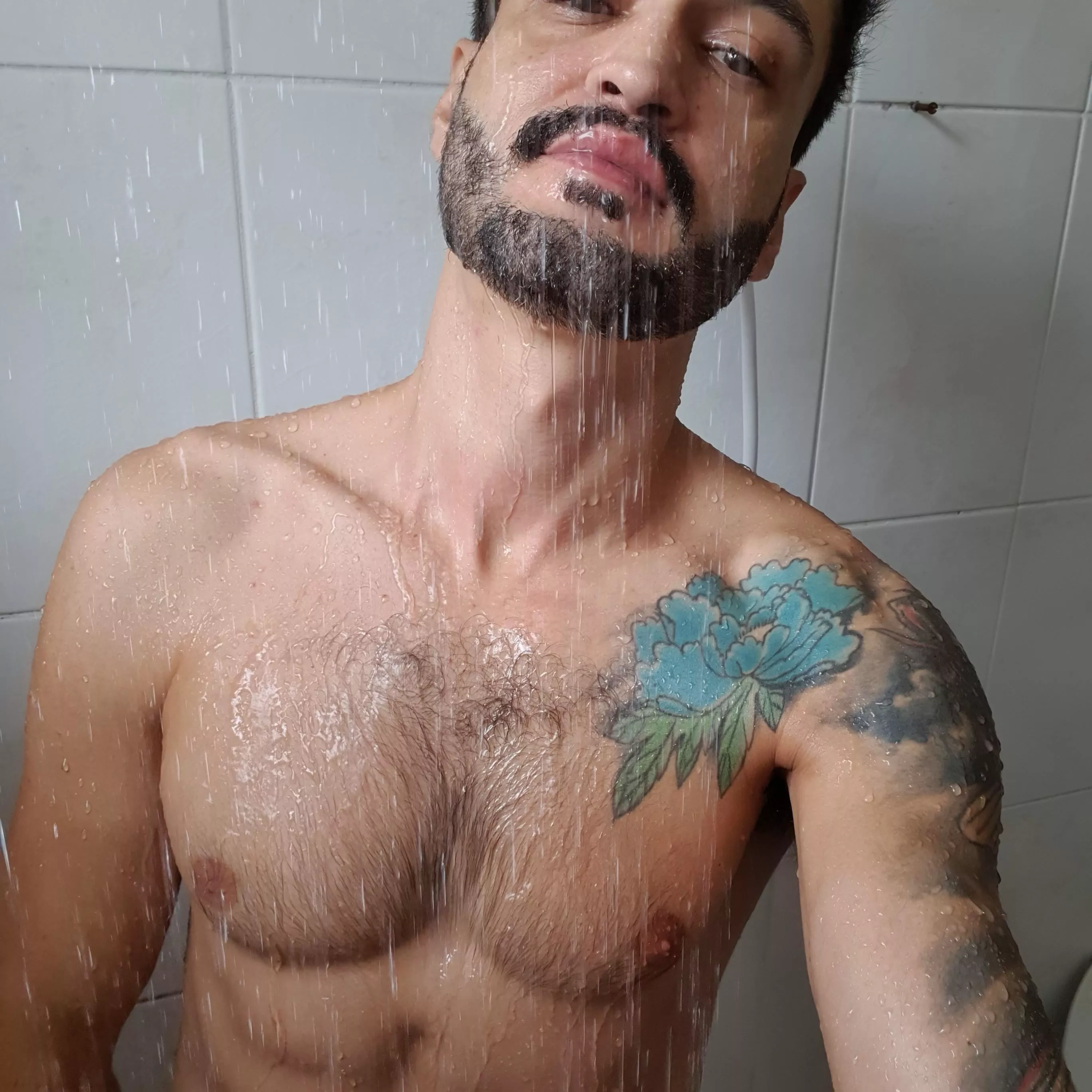 waves like the sea. posted by anttonylee