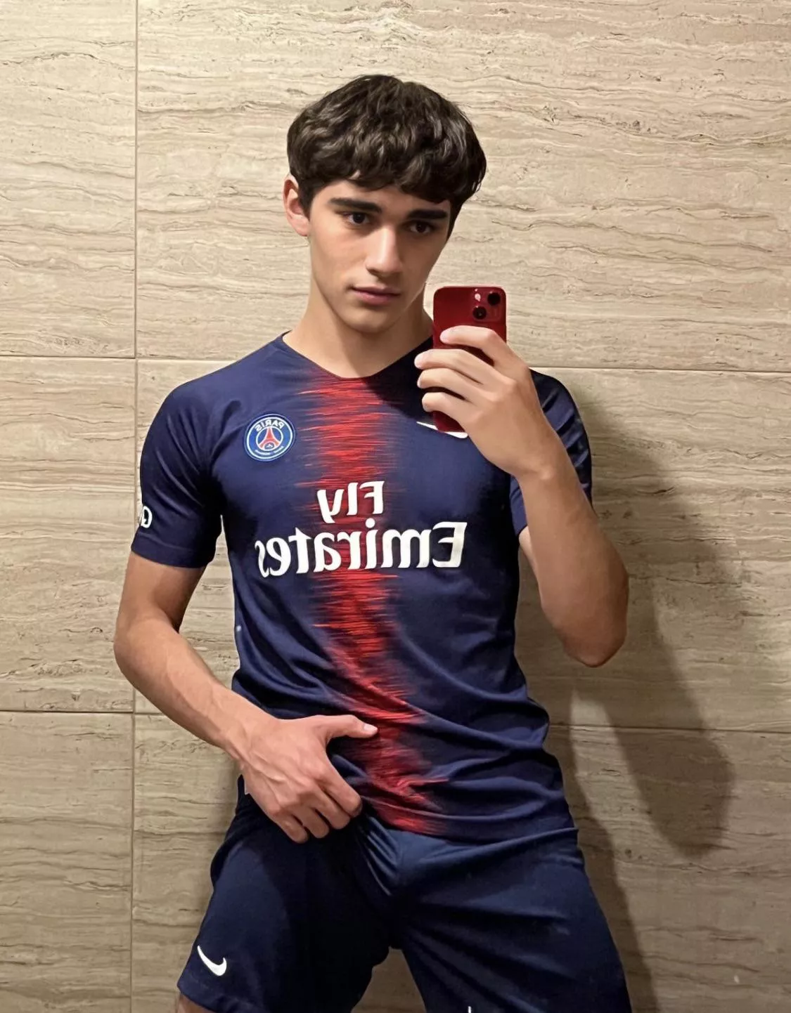 Who wants to play my game? posted by leo_crv